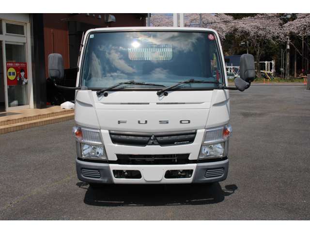 Mitsubishi Fuso Canter 2