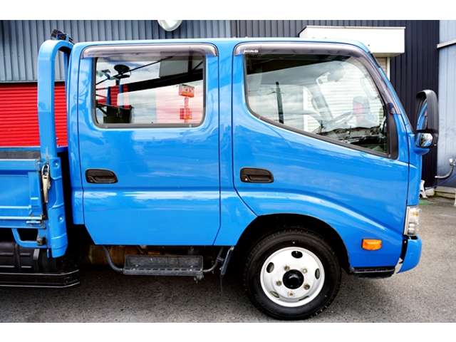 Hino Dutro 6