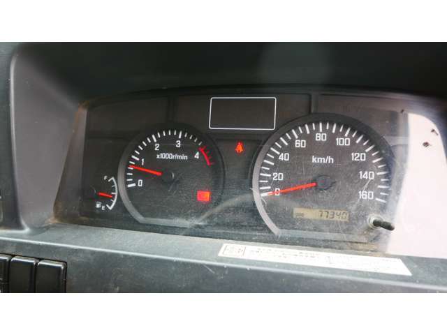 Isuzu Elf 11
