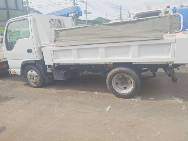 Isuzu Elf 4