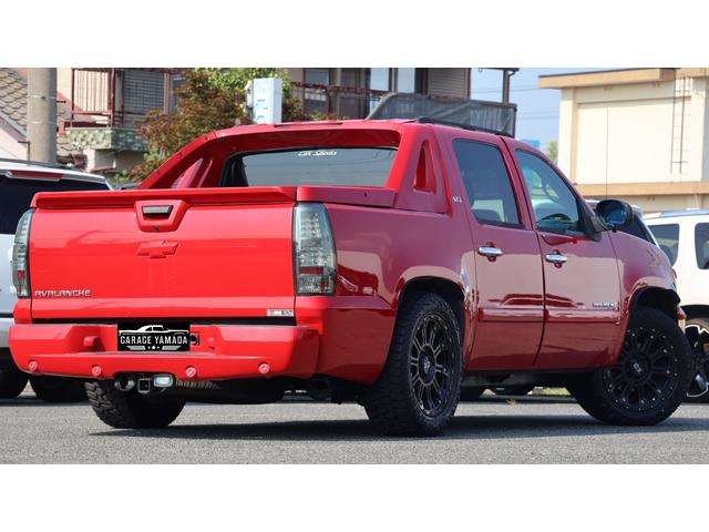 Chevrolet Avalanche 6