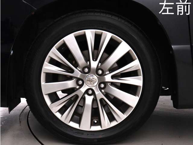 Toyota Vellfire 11