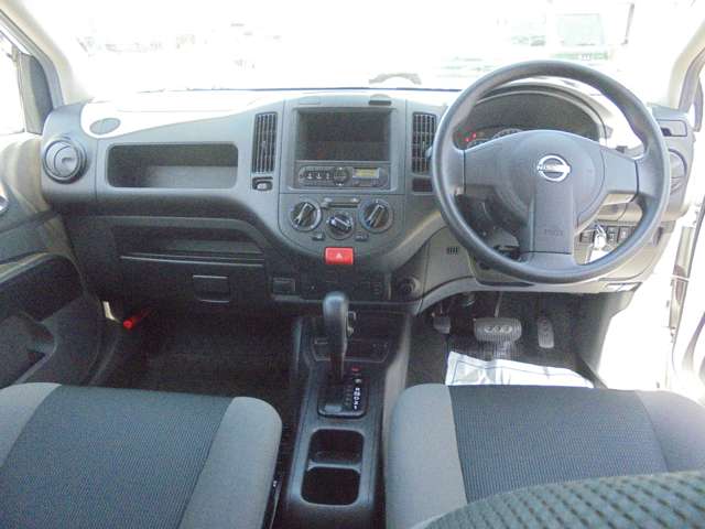Nissan AD 7
