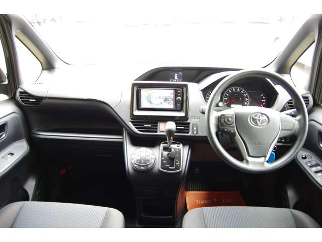 Toyota Noah 2