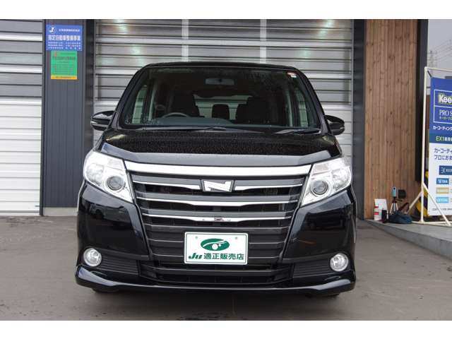 Toyota Noah 6