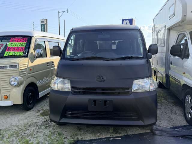 Toyota Light Ace Van 2