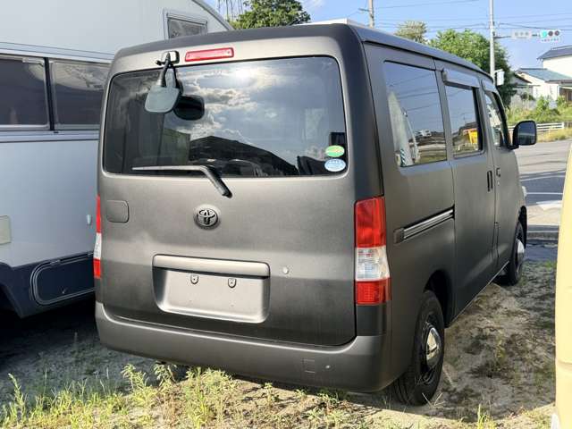 Toyota Light Ace Van 4