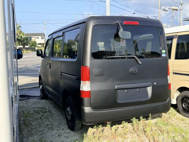 Toyota Light Ace Van 6