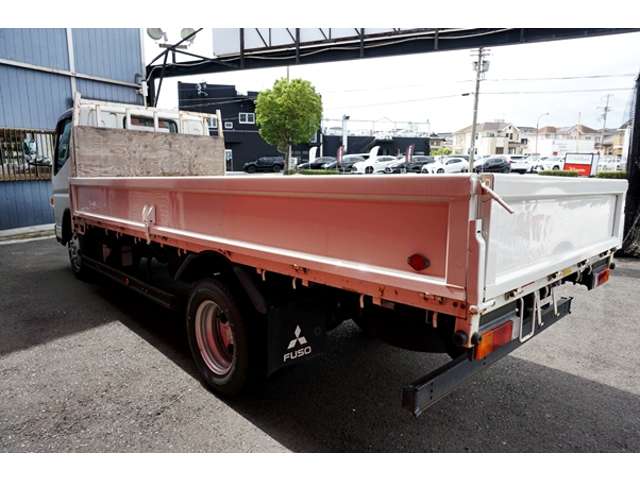 Mitsubishi Fuso Canter 9
