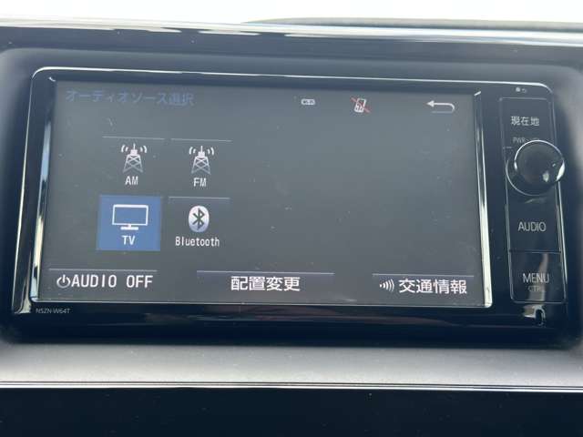 Toyota Voxy 9