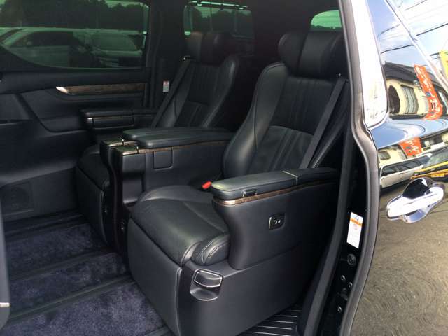 Toyota Alphard 10