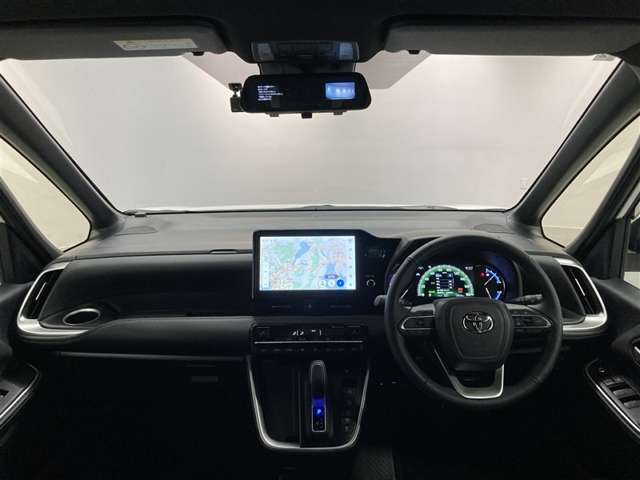 Toyota Noah 10