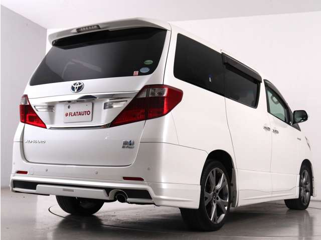 Toyota Alphard Hybrid 11