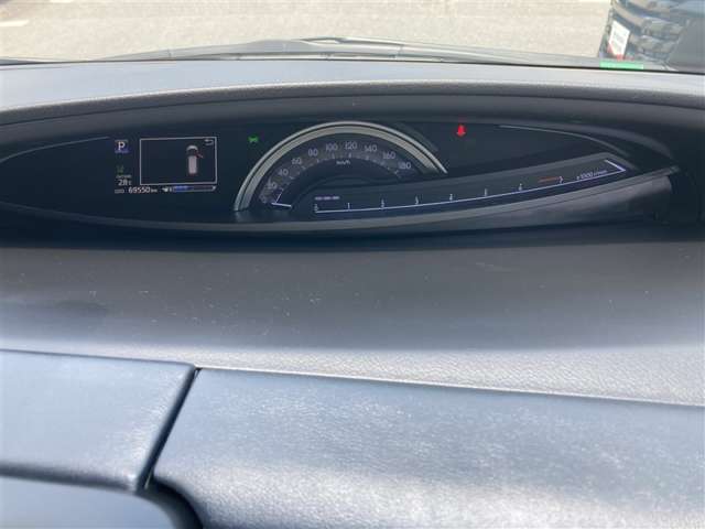Toyota Estima 11