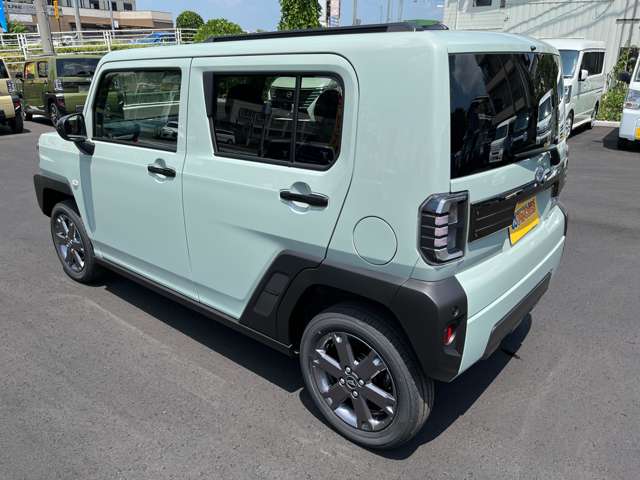 Daihatsu Taft 10