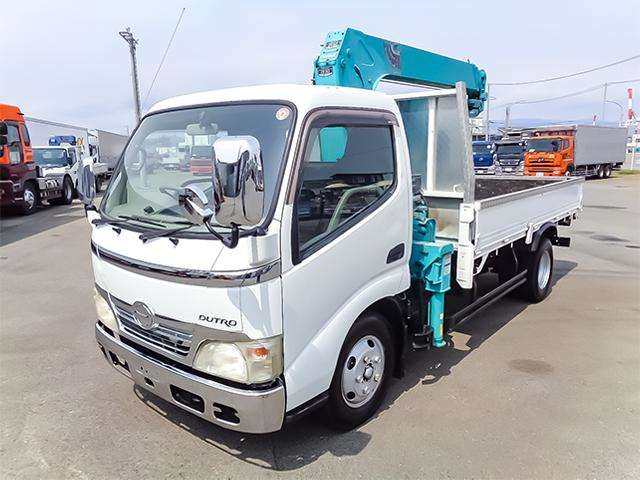 Hino Dutro 3