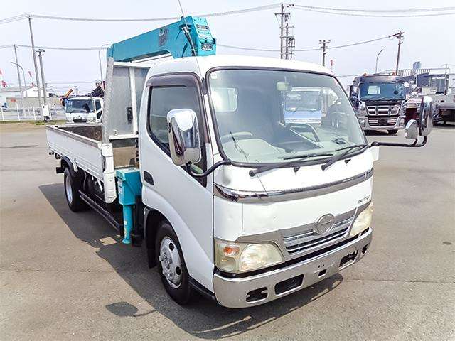 Hino Dutro 4