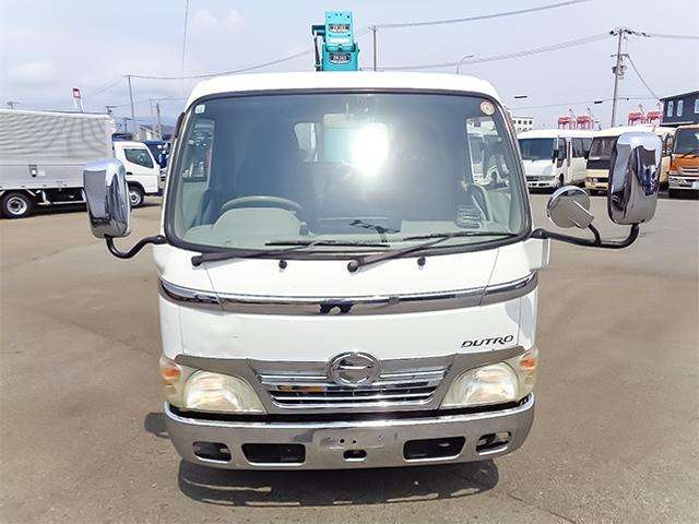 Hino Dutro 5