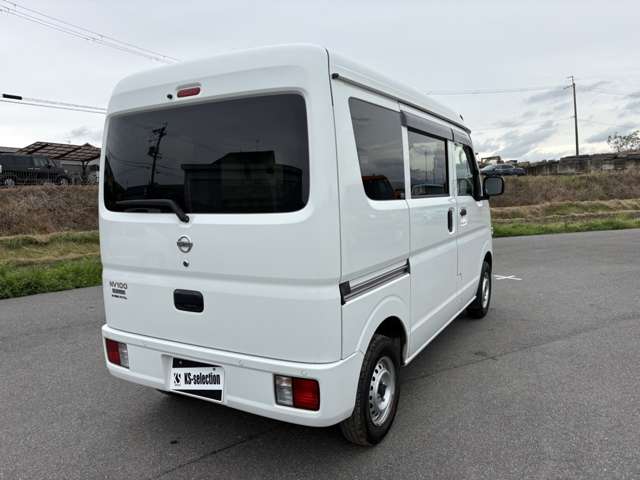 Nissan NV100 Clipper 11