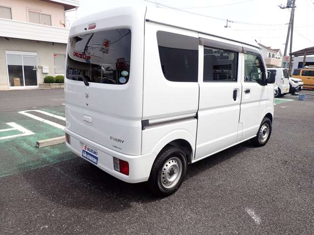 Suzuki Every 9