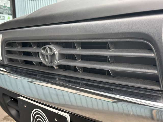 Toyota Hilux Surf 12