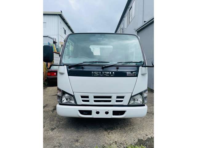 Isuzu Elf 2