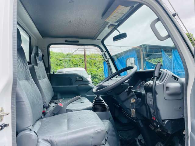Isuzu Elf 6
