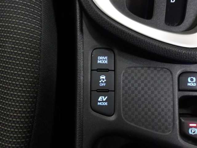 Toyota Yaris Cross 12