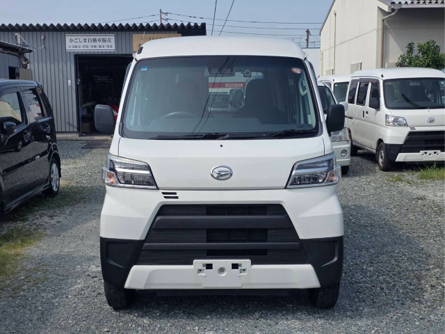 Daihatsu Hijet Cargo 3