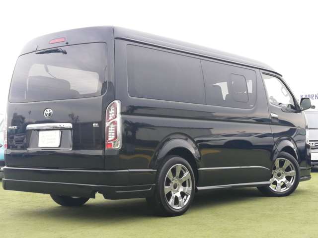 Toyota Hiace 11