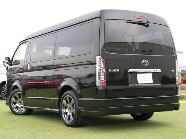 Toyota Hiace 9