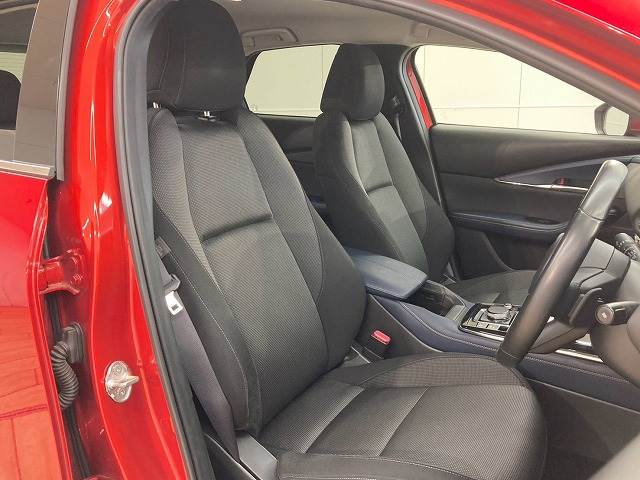 Mazda CX-30 11