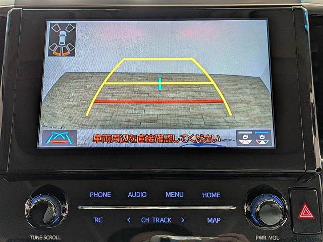 Toyota Alphard 4