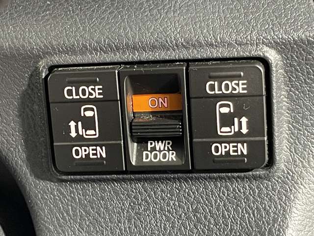 Toyota Sienta 6