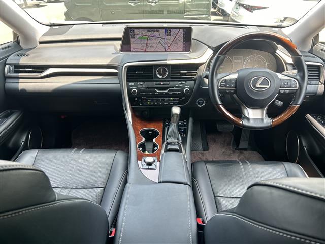 Lexus RX 11