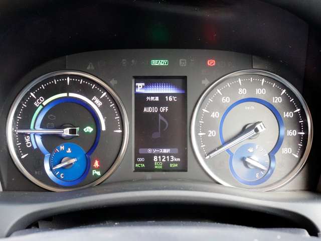 Toyota Vellfire 12