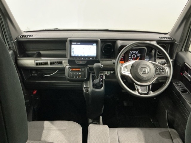 Honda N-VAN 8