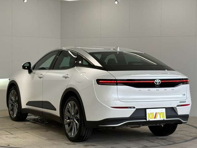 Toyota Crown Crossover 5