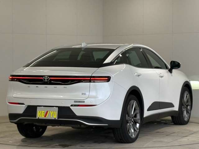 Toyota Crown Crossover 7