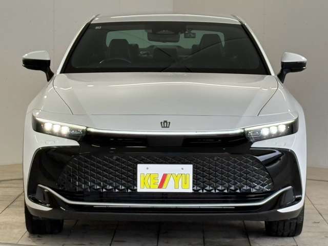 Toyota Crown Crossover 10