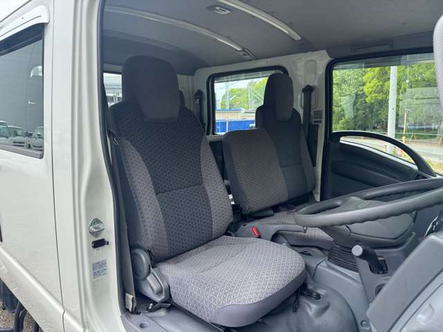 Isuzu Elf 10