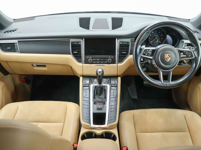 Porsche Macan 2