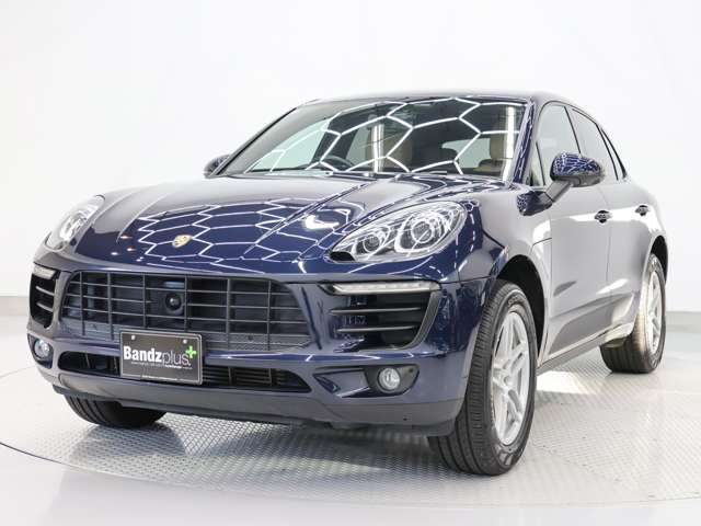Porsche Macan 4
