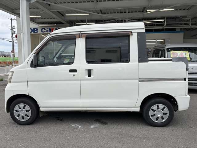 Daihatsu Hijet Deck Van 12