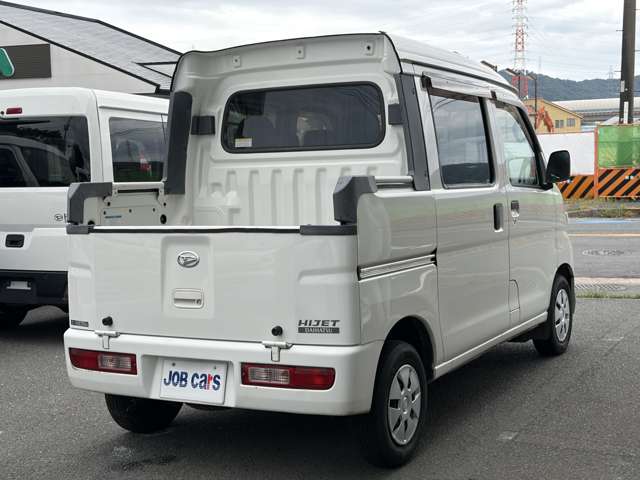Daihatsu Hijet Deck Van 9