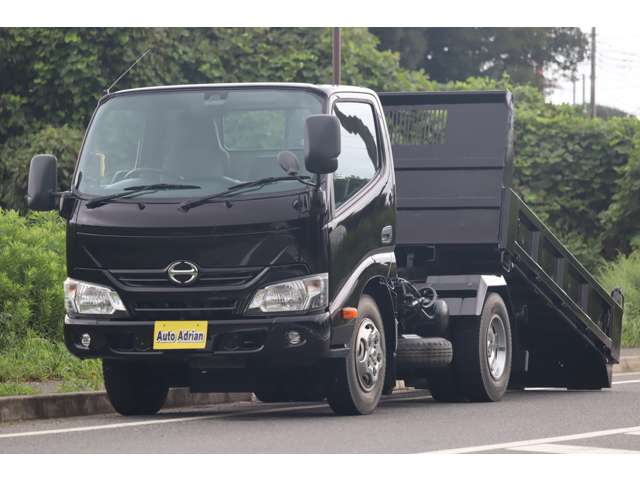 Hino Dutro 3