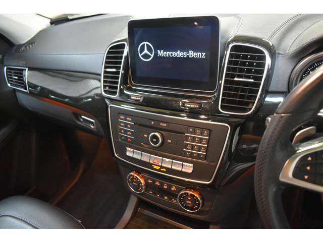 Mercedes-Benz GLE 10