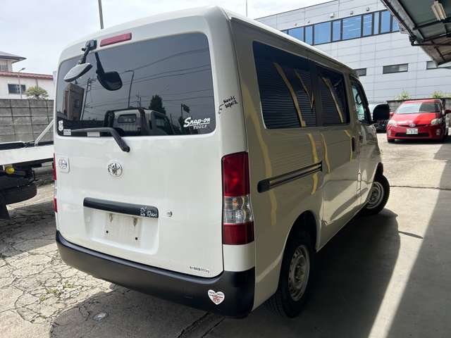 Toyota Light Ace Van 5