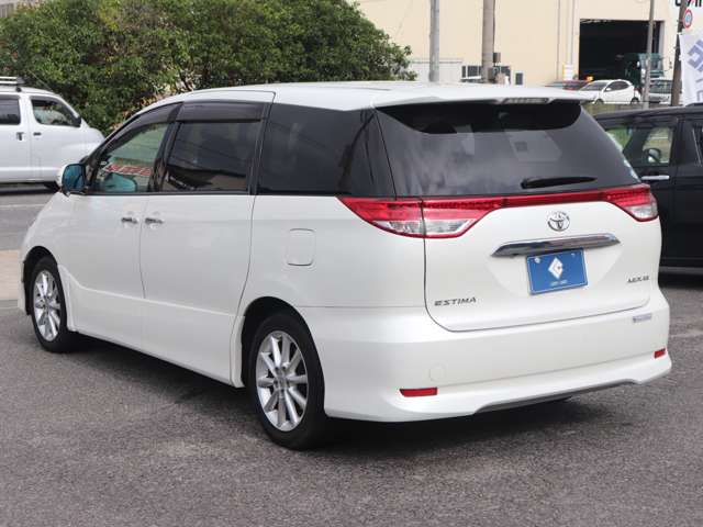 Toyota Estima 12