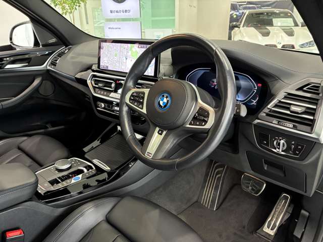 BMW iX3 8